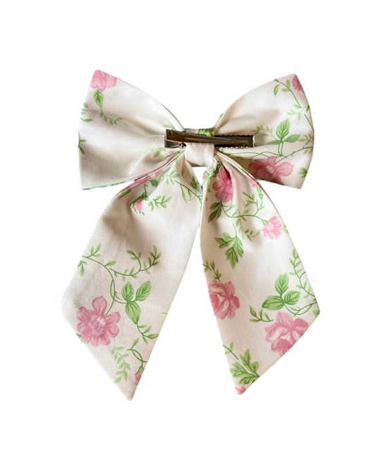 Pretty Women's Bows in Rose