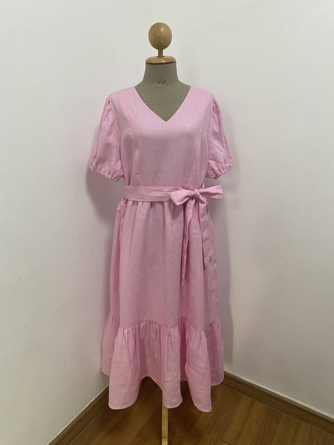 A6: Sample Charming Dress with Nursing Zippers in Sweet Pink, Relaxed Fit, Subtle Puff Sleeves, Midi length, Size L