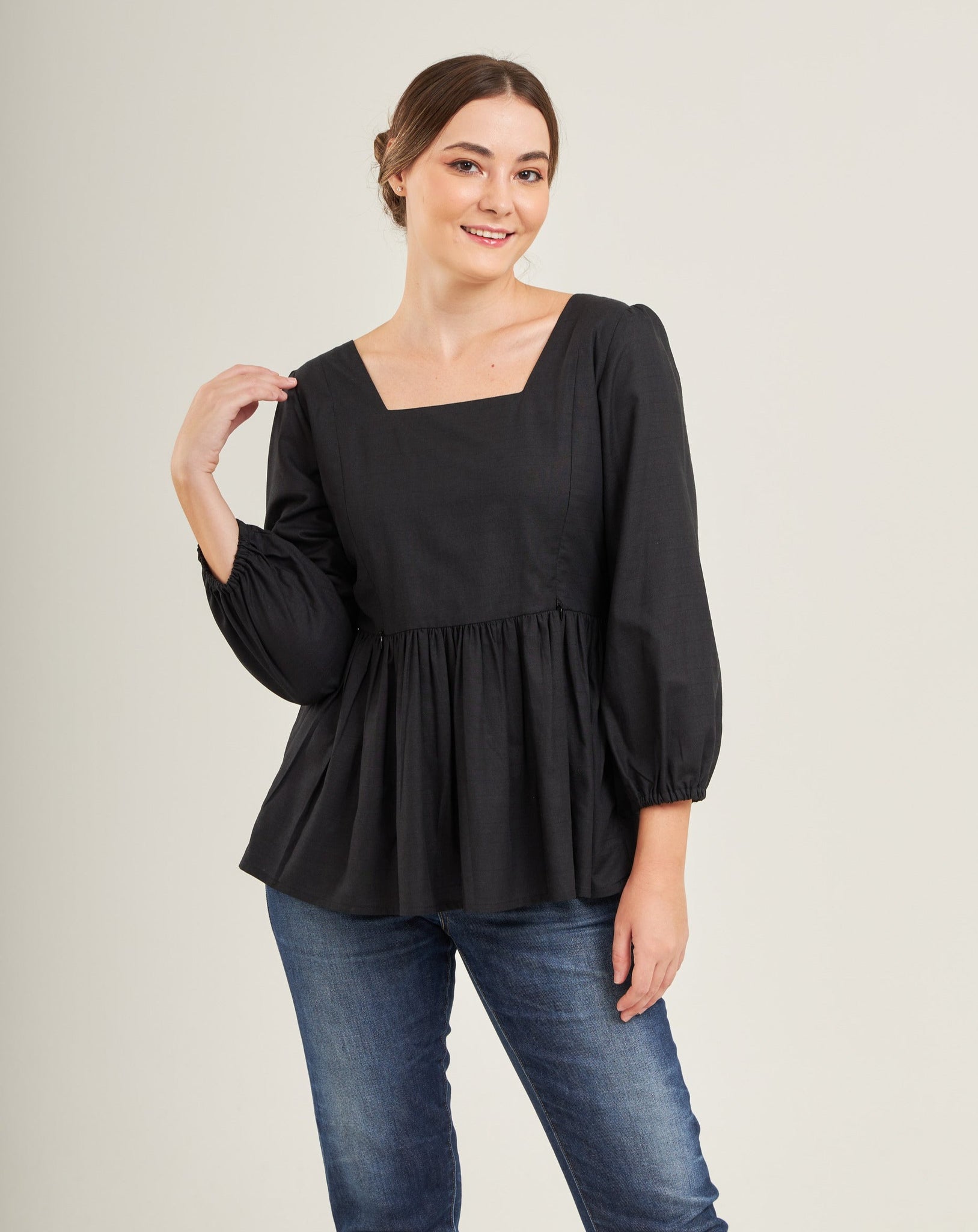 Muay Top with Nursing Zippers in Black